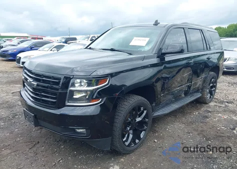 2018 Chevrolet Tahoe K1500 Premier z USA, uszkodzony, nr VIN 1GNSKCKC8JR140264